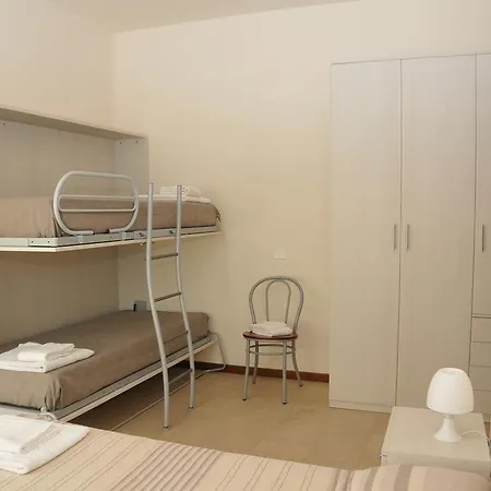 Maura Apartament *