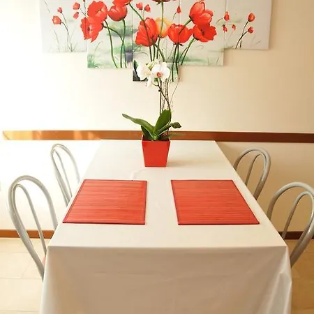 Apartament Maura *